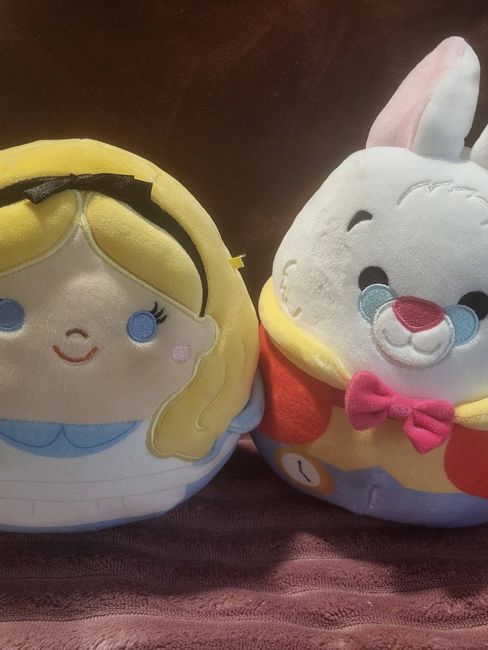 Squishmallows Alice & White Rabbit Plush Duo - Yellow, White, Pink, Blue, Red